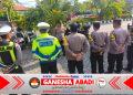 Polsek Kuta Selatan Bagikan 200 Bendera Merah Putih, Semarakkan HUT RI ke-81.