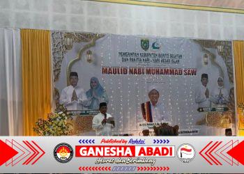 Plt Kepala BPKAD Turut Menghadiri Maulid Nabi di Mesjid Agung Baiturrahman Buntok.