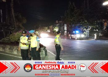 Pastikan Situasi Malam Minggu Tetap Kondusif, Polsek Dentim Gelar Patroli Skala Besar