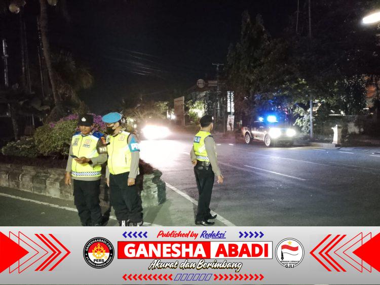Pastikan Situasi Malam Minggu Tetap Kondusif, Polsek Dentim Gelar Patroli Skala Besar