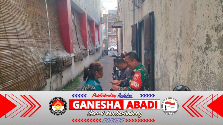 Bincang Santai Menjadi Cara Ampuh Babinsa Kemlayan Selalu Dekat dan Berinteraksi Langsung Dengan Warganya.