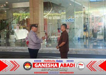 Sambangi Menara Mandiri, Bhabinkamtibmas Kel. Dangin Puri Sampaikan Imbauan Kamtibmas dan Layanan 110