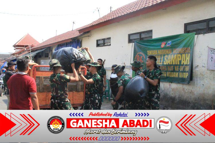 Kodim 0728/Wonogiri Bersihkan Pasar Sidoharjo Sambut HUT TNI dan Kodam IV/Diponegoro