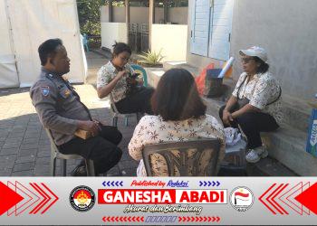 Bhabinkamtibmas Desa Kutuh Sambangi Pantai Pandawa, Sampaikan Pesan Kamtibmas