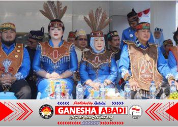 Plt Kepala BPKAD Barsel Dampingi Wabup Hadiri Harjad Kabupaten Barito Timur Ke-24