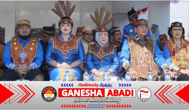 Plt Kepala BPKAD Barsel Dampingi Wabup Hadiri Harjad Kabupaten Barito Timur Ke-24