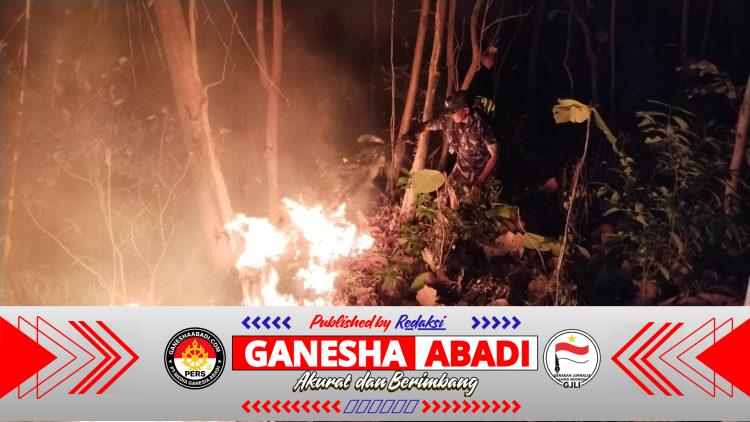 Api Berkobar di Bawah Jurang, Babinsa Klego Bergerak Cepat Cegah Merembet ke Permukiman