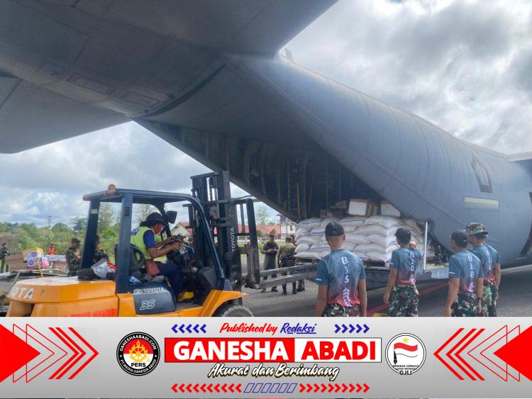 Pasokan Beras ASN Tiba di Yahukimo, Diangkut Hercules C-130 TNI AU