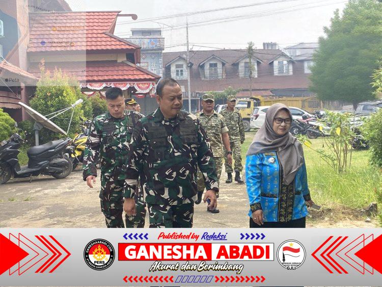 Panglima TNI Salurkan Bantuan dan Perkuat Pencegahan Karhutla di Sambas