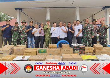 Satgas Karhutla TNI Kawal Penyaluran Bantuan Korporasi untuk Desa Terdampak di Melawi