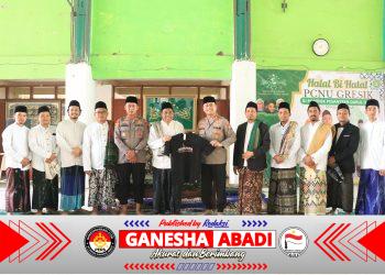 Polres Gresik Safari Jumat ke Ponpes Darul Ikhsan Menganti, Kapolres Ajak Santri Jauhi Narkoba dan Bijak Bermedia Sosial