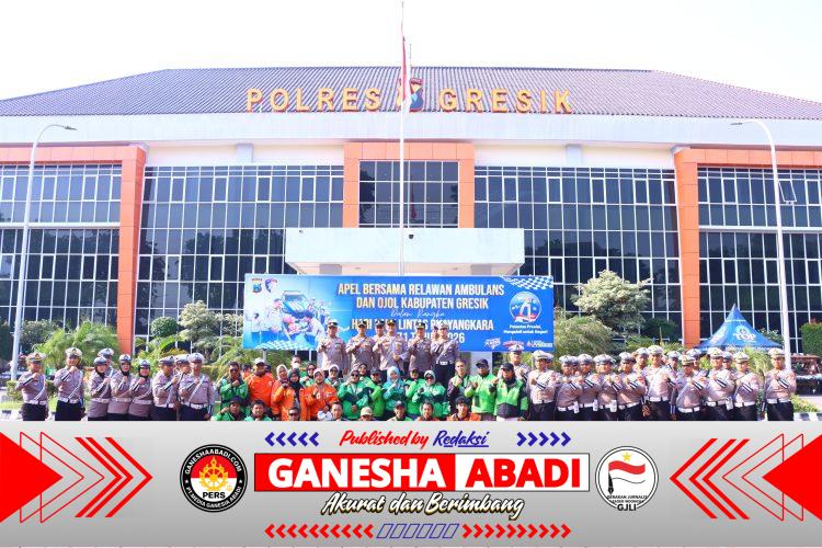 Peringati Hari Lalu Lintas Bhayangkara Ke-71, Polres Gresik Gelar Apel Bersama Relawan Ambulans dan Ojol