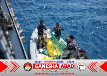 Tim Penyelam TNI AL Temukan 15 Jenazah Korban KM Virgo Transport 8
