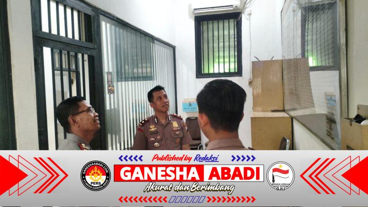 Wakapolres Gresik Cek Langsung Rutan Sat Tahti, Pastikan Keamanan dan Kondisi Tahanan