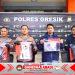 Kapolres Gresik Kembalikan Motor Milik Korban Curian, Dua Pelaku Diberi Tindakan Tegas Terukur