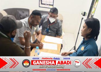 Tersangka Penyelundupan 1,2 Kg Emas di Bandara Syamsudin Noor Diperiksa, Didampingi Adv. H. Rachmad Fadillah, S.H.