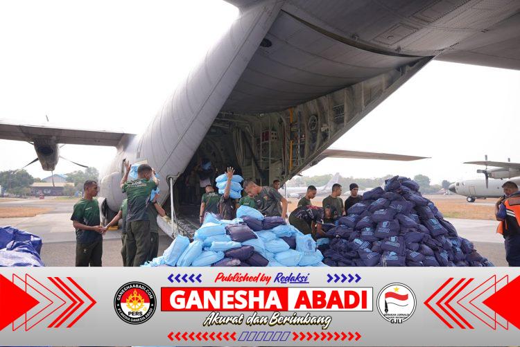 Percepat Penanganan Karhutla, TNI Kirimkan 20 Ton NaCl dan 600 Kg Dry Ice ke Palembang dan Banjarmasin