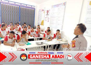 Jaga Pantai Tetap Bersih, Polsek Dentim Gelar Aksi Green Policing di Padang Galak