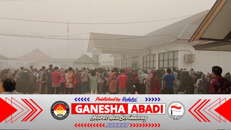 Kabut Asap Pekat Tak Menyurutkan Pemkab Barsel Gelar Gerakan Pangan Murah (GPM)