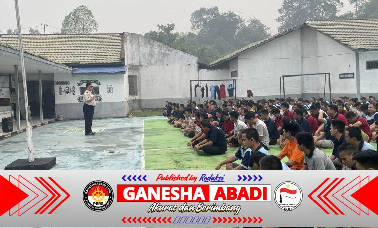 Ka.Rutan Kelas IIB Buntok Berikan Arahan Pentingnya Kebersihan dan Keamanan Blok Hunian.